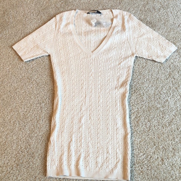 BCBG Maxazria beige v neck short sleeve sweater top size medium - Picture 1 of 5